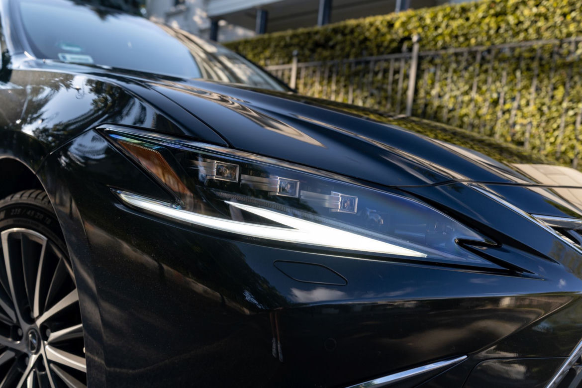 Lexus ES 300h Prestige 218 KM E-CVT 4X2