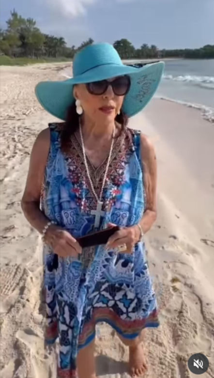 Joan Collins