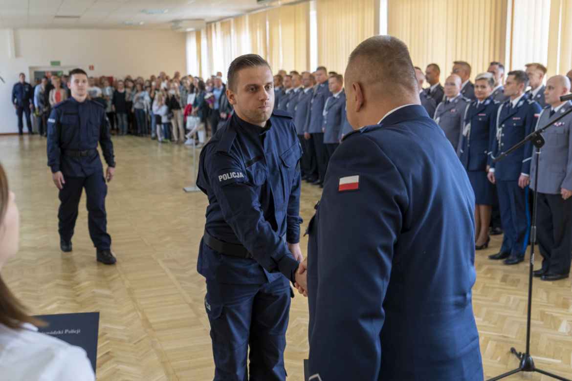 Młodzi policjanci złożyli w Bydgoszczy ślubowanie 