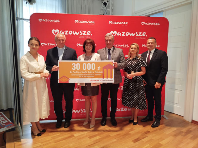 Będą remonty dróg, renowacja zabytków czy inwestycje wodno-kanalizacyjne. Ponad 18 mln zł z budżetu Mazowsza na inwestycje w powiecie siedleckim