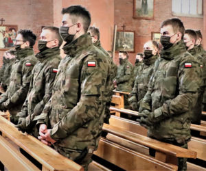 Przysięga wojskowa w Braniewie. Mamy blisko 60 nowych żołnierzy [ZDJĘCIA]
