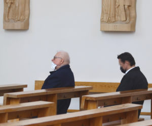 Lech Wałęsa w kościele