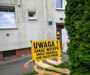 Uszkodzona kamienica przy ul. Hożej w Szczecinie