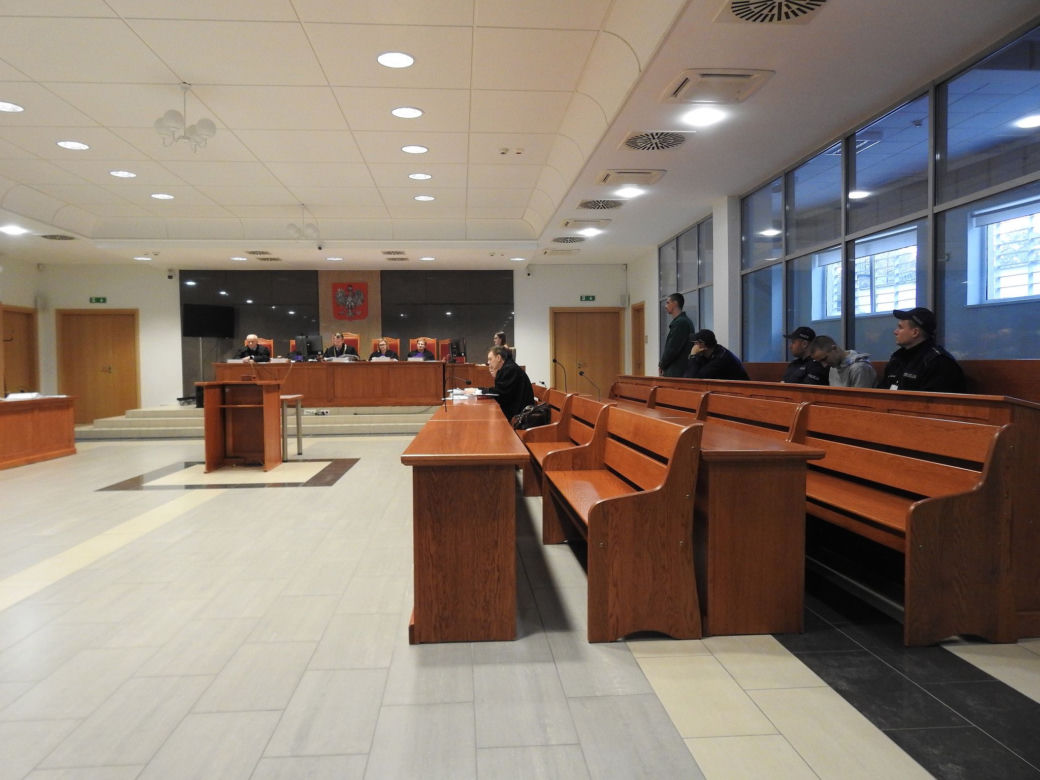 Okładali po głowie, w ruch poszła siekiera! Początek procesu o zabójstwo w Olsztynku