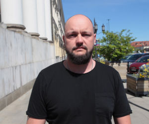 Taksówkarze przyszli pod ratusz. „Chcemy lepszych płac i godnego życia!”