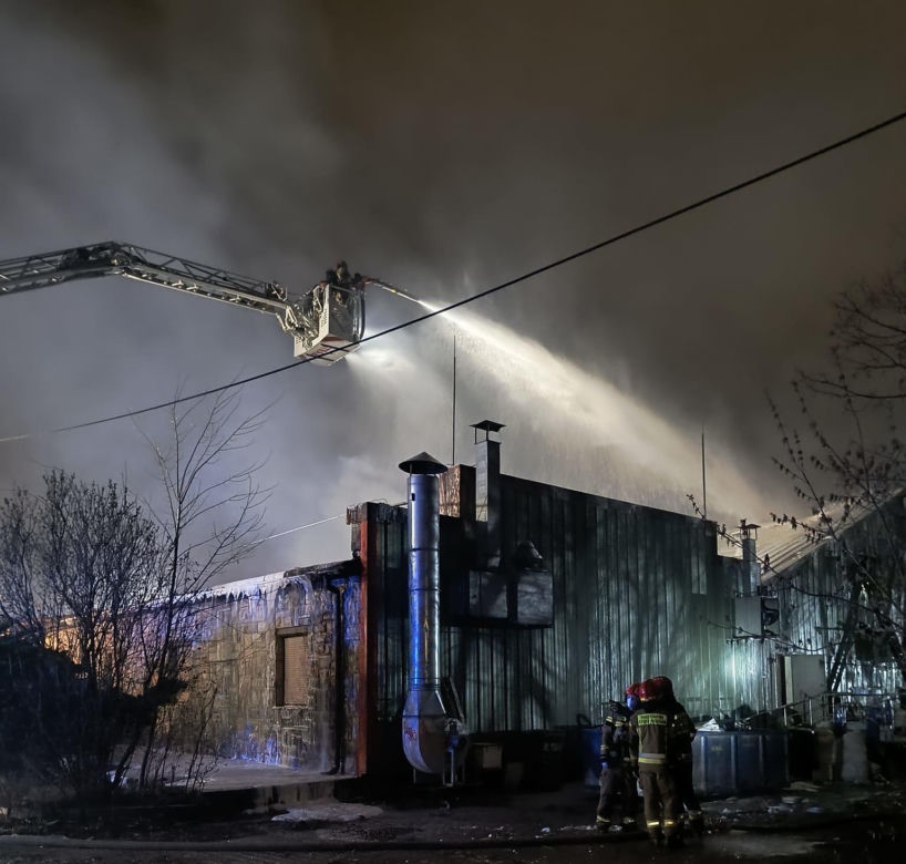 Pożar hali na Białołęce (31.03.2025)