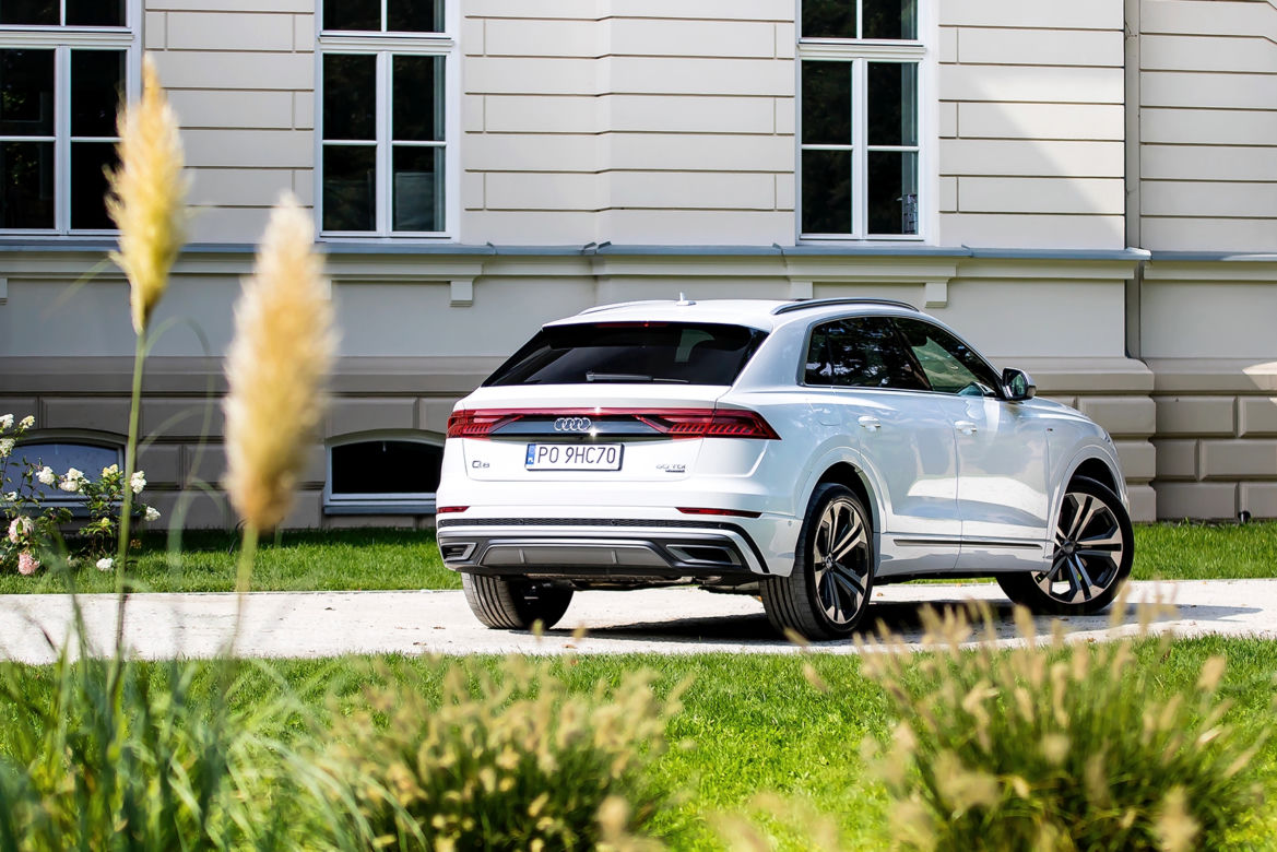 Audi Q8 50 TDI quattro tiptronic 