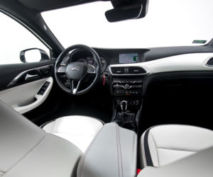 Infiniti Q30 1.6t Premium Tech Gallery White