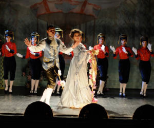 Bodo odc. 3. Trudi (Magdalena Stużyńska), Szwarc (Marek Kaliszuk)