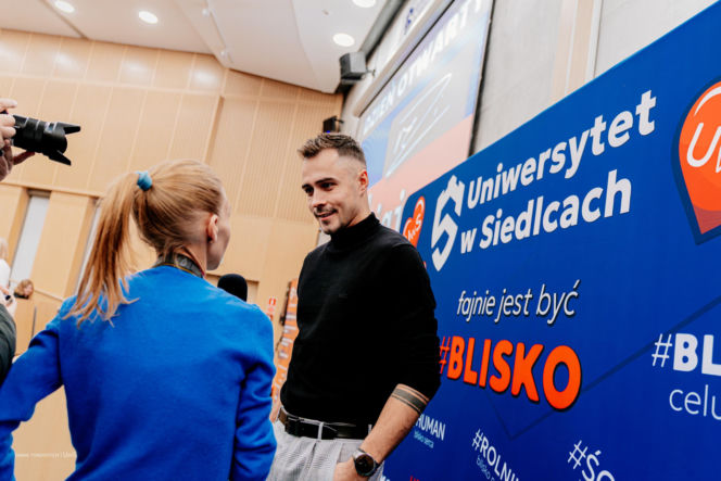 Tłumy młodych ludzi na kampusie. Dzień Otwarty 2025 na Uniwersytecie w Siedlcach za nami