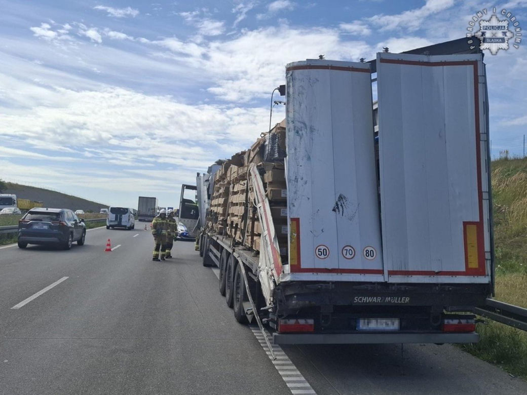 Wypadek na autostradzie A1. Zderzyły się ciężarówki