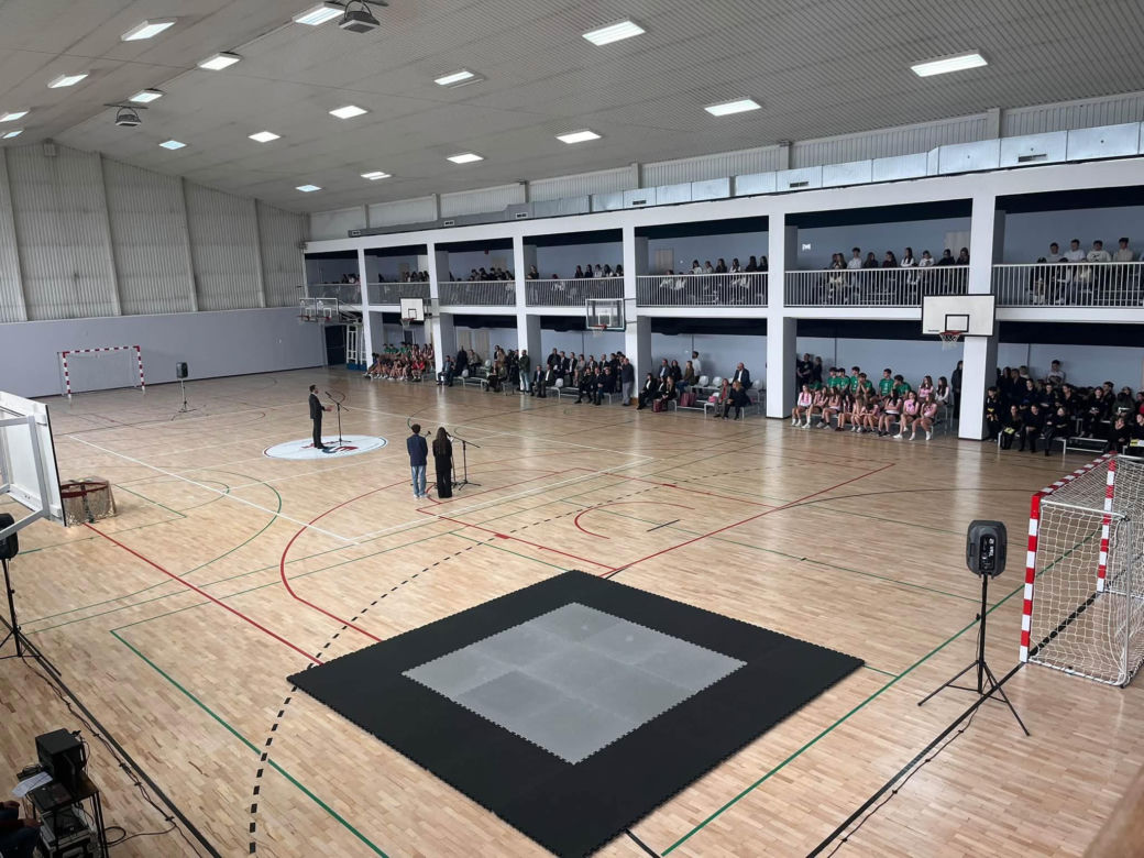W Nowogardzie otwarto zmodernizowaną Halę Sportową