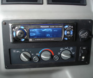 Hummer H1 koszykarza Dennisa Rodmana