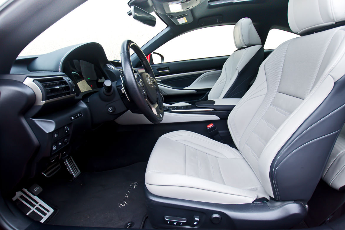 Lexus RC 300h F Sport