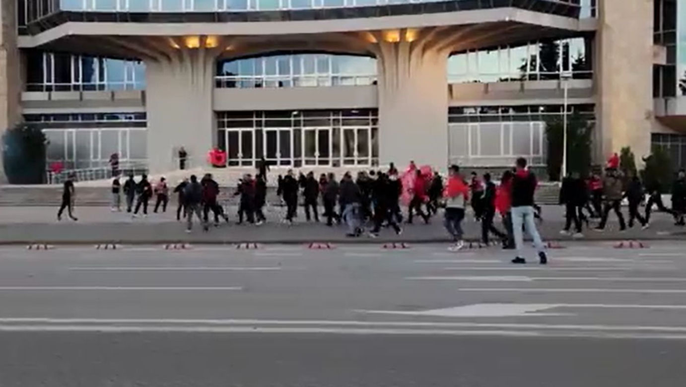 Zamieszki przed meczem Albania - Polska