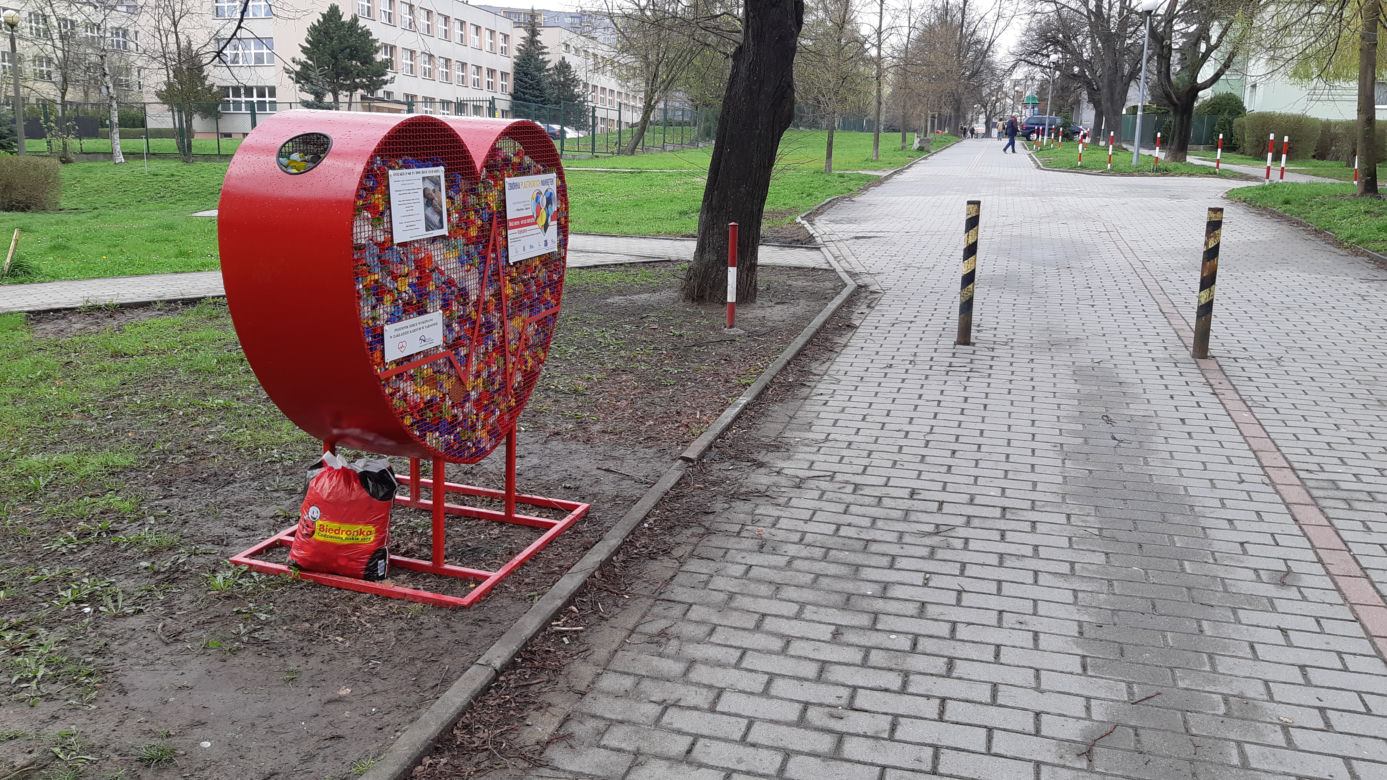 Serce wypełnia sie po brzegi! Zobacz jak mieszkańcy pomagają choremu Kacprowi