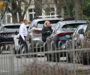 Premier Donald Tusk ruszył na pomoc żonie