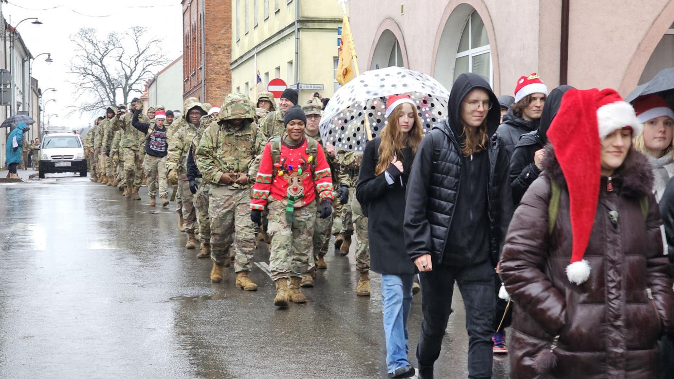 Marsz żołnierzy US ARMY w Drawsku Pomorskim 