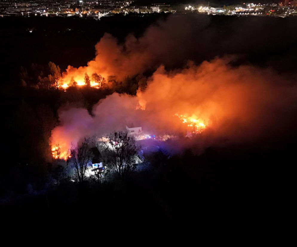 Kilka ognisk, jeden pożar. Co wydarzyło się na Targówku?