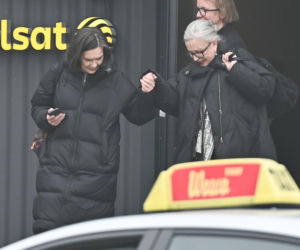 Krystyna Janda kurzy w aucie