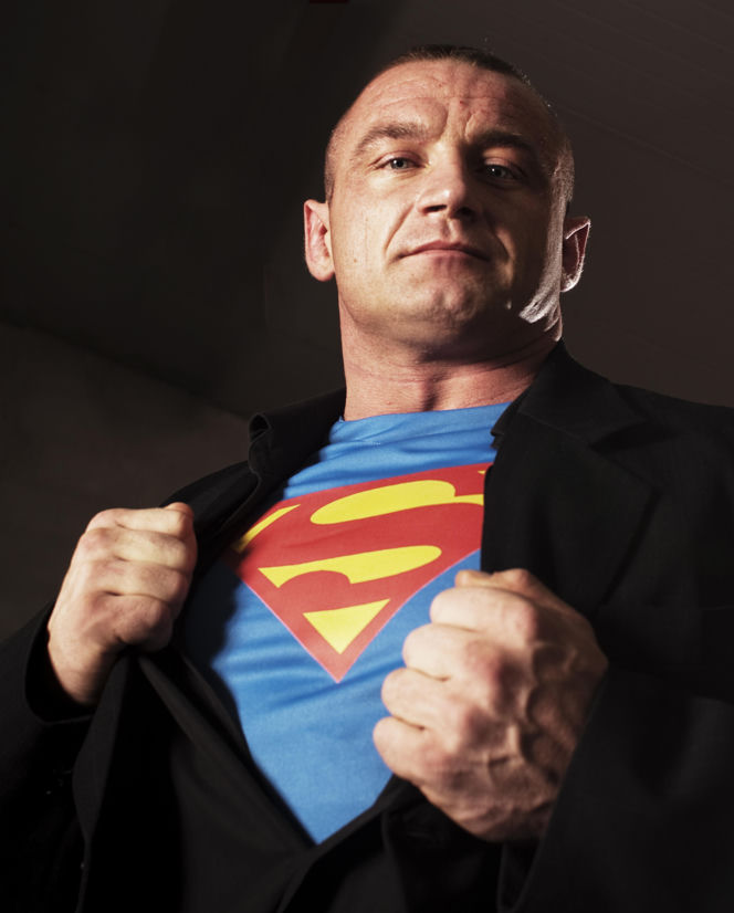 Mariusz Pudzianowski przebadany przez naukowca