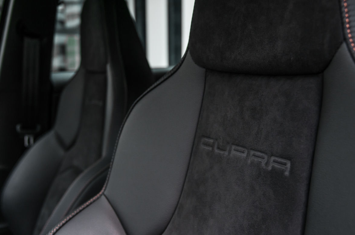 Seat Leon Cupra R 2.0 TSI 310 KM 6MT