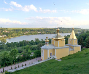 Ukraina