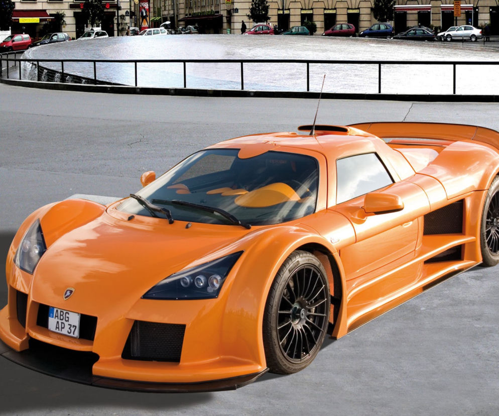 Gumpert Apollo