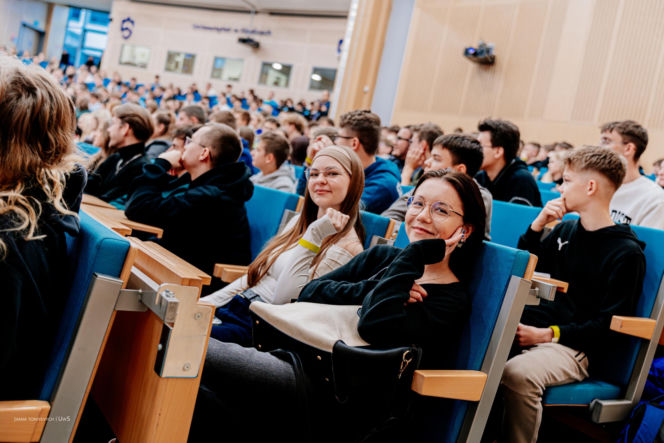 Tłumy młodych ludzi na kampusie. Dzień Otwarty 2025 na Uniwersytecie w Siedlcach za nami
