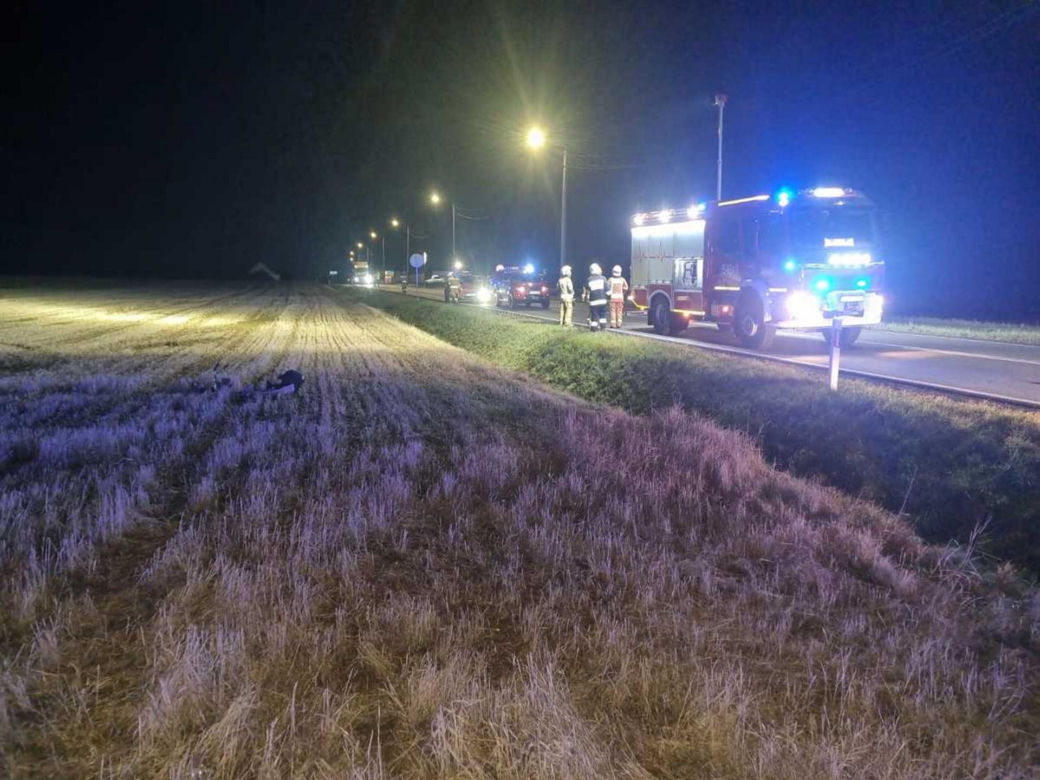Śmiertelny wypadek 17-latka w Rogaszycach! BMW jechało 220 km/h? [ZDJĘCIA].