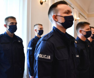 Podlaska policja ma nowych funkcjonariuszy. Złożyli uroczyste ślubowanie [ZDJĘCIA]