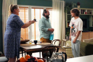 Barwy szczęścia odc. 3283. Romeo (Jacek Tyszkiewicz), Borys (Jakub Wieczorek), Aldona (Elżbieta Romanowska)