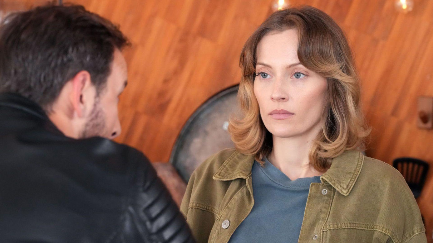 Barwy szczęścia odc. 3328. Renata (Anna Mrozowska), Marcin Kodur (Oskar Stoczyński)