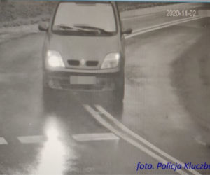 Tragiczna śmierć na DK11. Kierowca uciekł do Bielska-Białej! To 71-letnia kobieta [ZDJĘCIA]