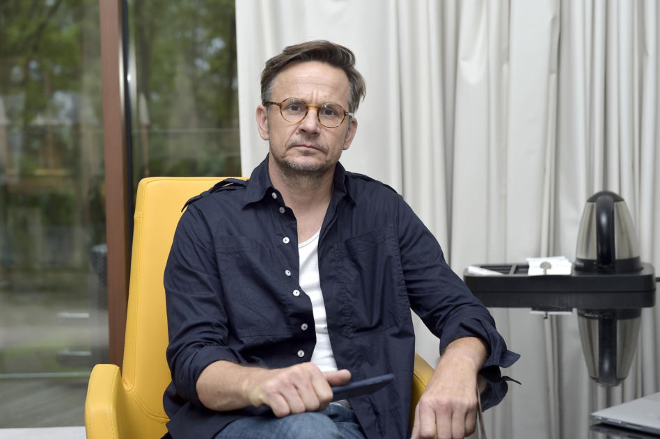 Bartłomiej Topa kiedyś i dziś. Tak przez lata zmieniał się gwiazdor hitowego serialu "1670"