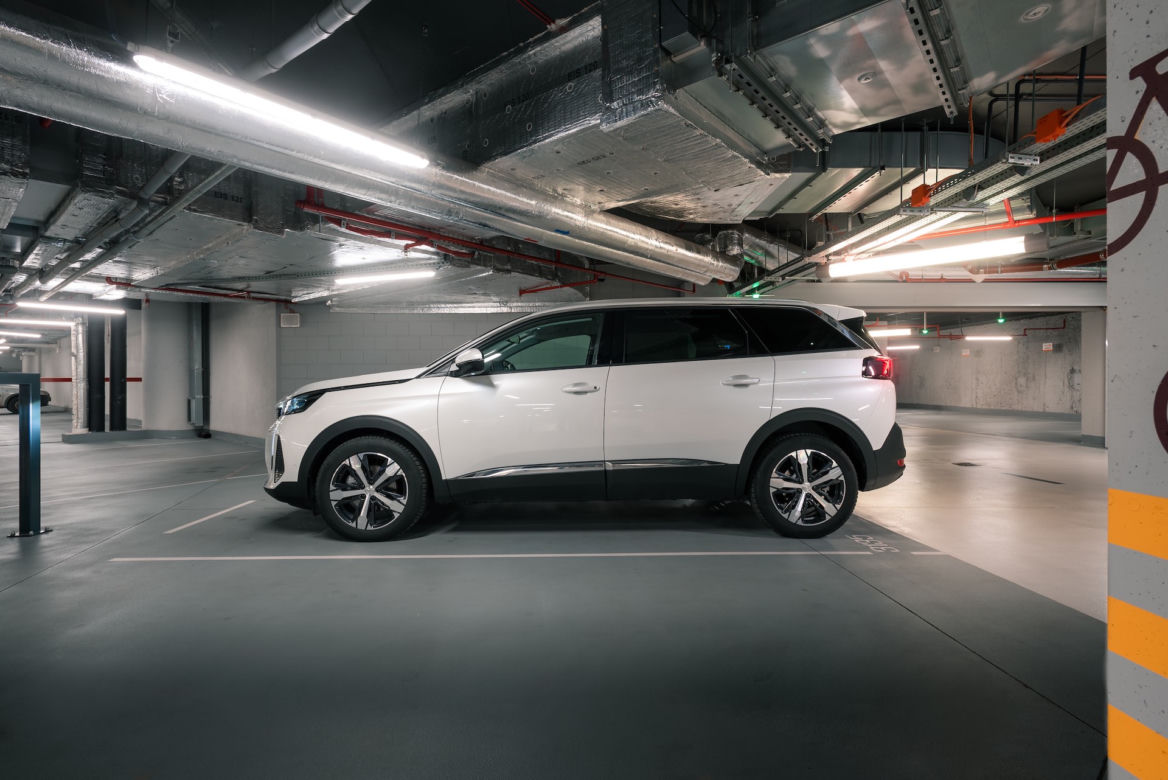 Peugeot 5008 po liftingu 2021