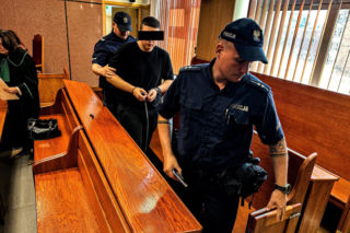 30 lat za bestialską zbrodnię. Gabriel A. z kamienną twarzą wysłuchał wyroku. Matka Andrzeja: „Ja bym obdarła go ze skóry”