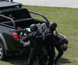 Samolot z terrorystami na pokładzie nad Małopolską: Zobacz zdjęcia z ćwiczeń służb [GALERIA]