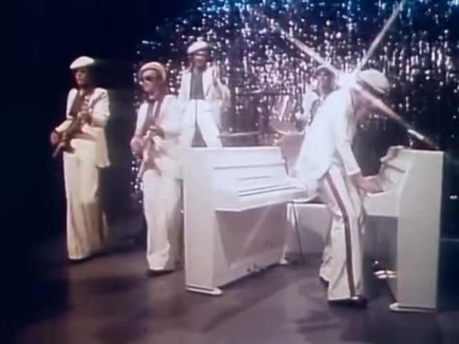 The Rubettes - "Sugar Baby Love"