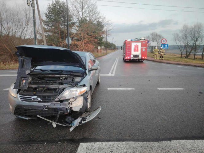 Wypadek w Stykowie. Kobieta z obrażeniami przewieziona do szpitala