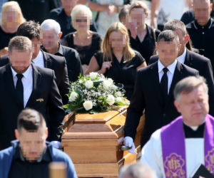 Tragicznie zmarłego kierowcę pożegnał sznur ciężarówek. Pogrzeb Roberta S.