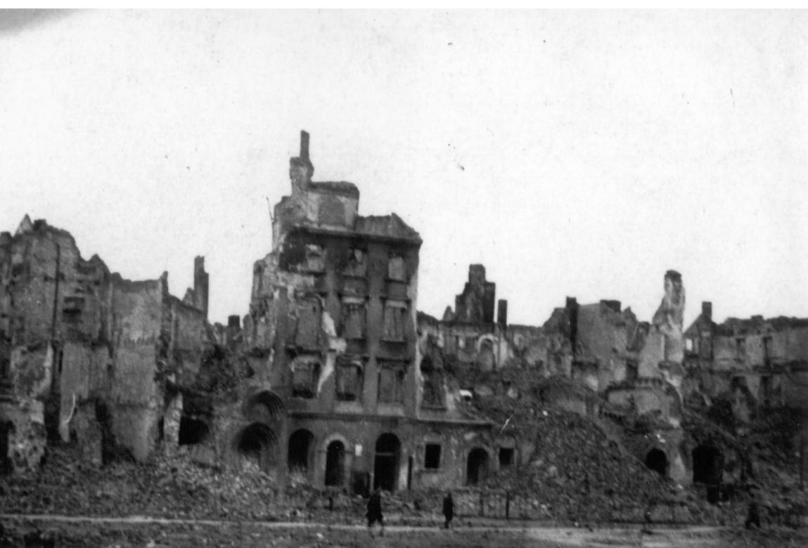 Powstaniec Zbigniew Grochowski: Fotografowałem powstanie i ruiny Warszawy