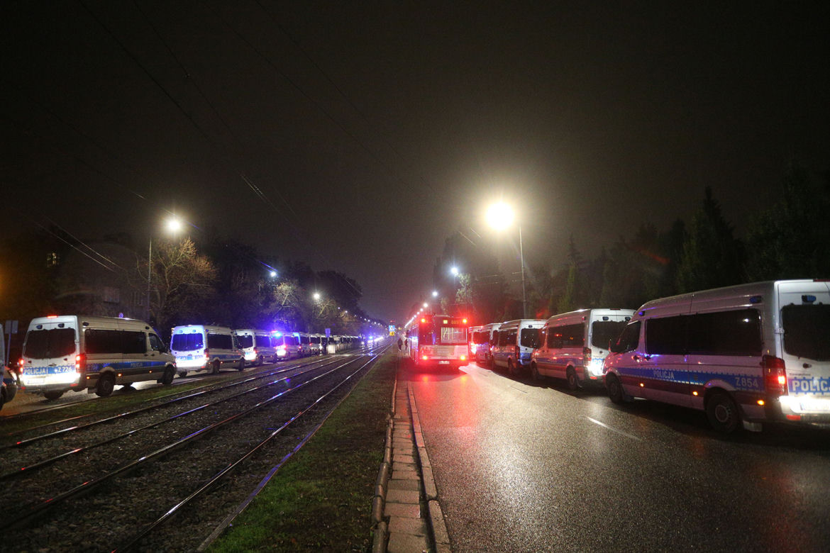 Nocne protesty pod domem Jarosława Kaczyńskiego