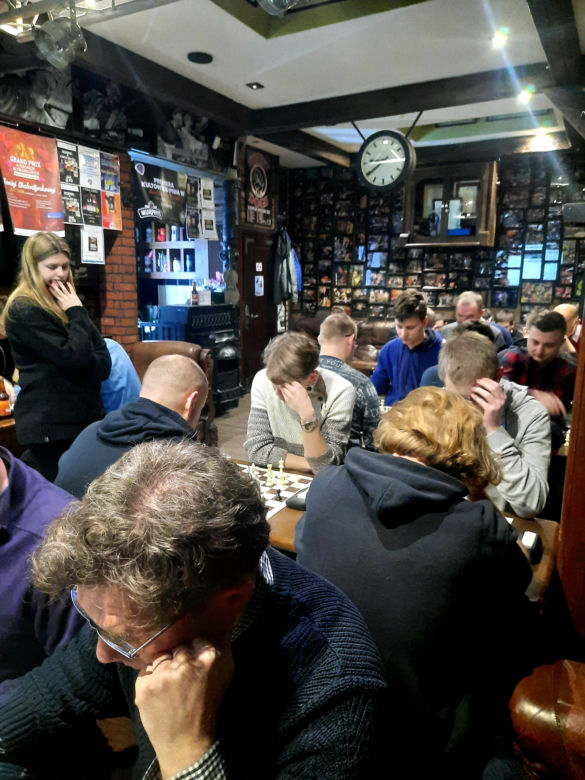 Szachiści w toruńskim Hard Rock Pubie Pamela to już tradycja