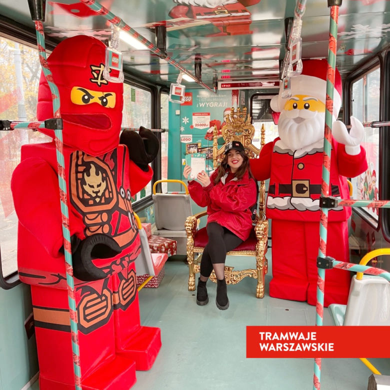 Wielka niespodzianka na warszawskich torach. Świąteczny tramwaj LEGO. Kiedy ruszy w trasę?