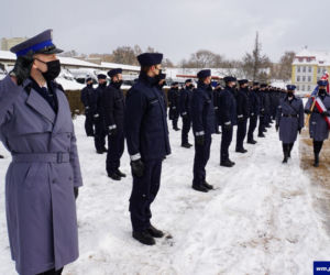 Nowi policjanci na Warmii i Mazurach. Ślubowało aż 80 funkcjonariuszy [ZDJĘCIA]