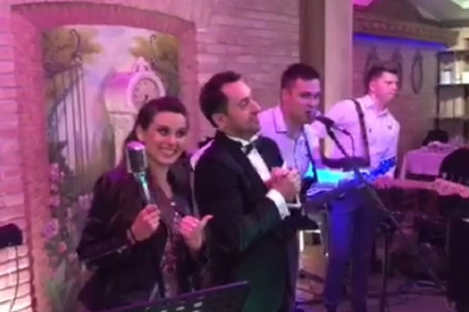 Marcin Miller zaśpiewał na weselu syna. Jak wyglądała impreza Alana Millera? VIDEO