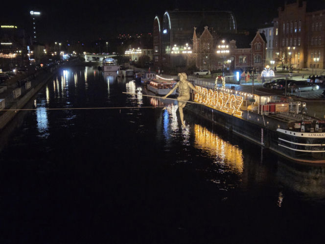 Miasto rozbłysło świąteczną magią! Tłumy na wielkim otwarciu Bydgoskiego Jarmarku Świątecznego