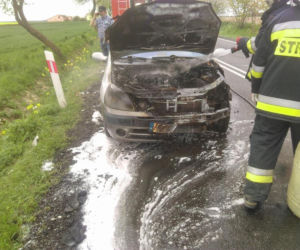 Pożar samochodu osobowego w Łasinie
