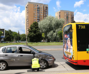 Wypadek autobusu linii 111 na Gocławiu
